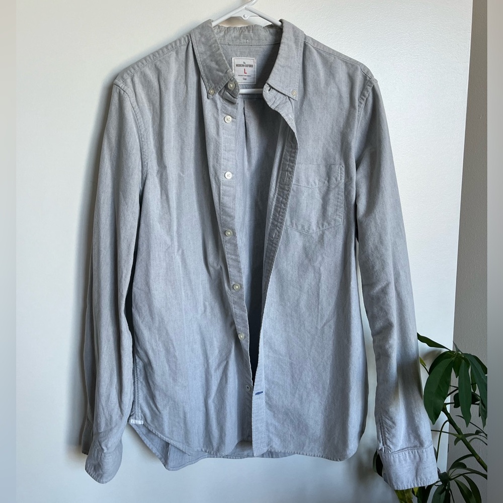 Gap grey oxford button down shirt size large slim fit
